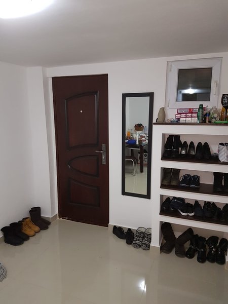 Camera de inchiriat Metrou Mihai Bravu.