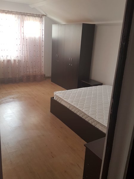 Camera de inchiriat Metrou Mihai Bravu.