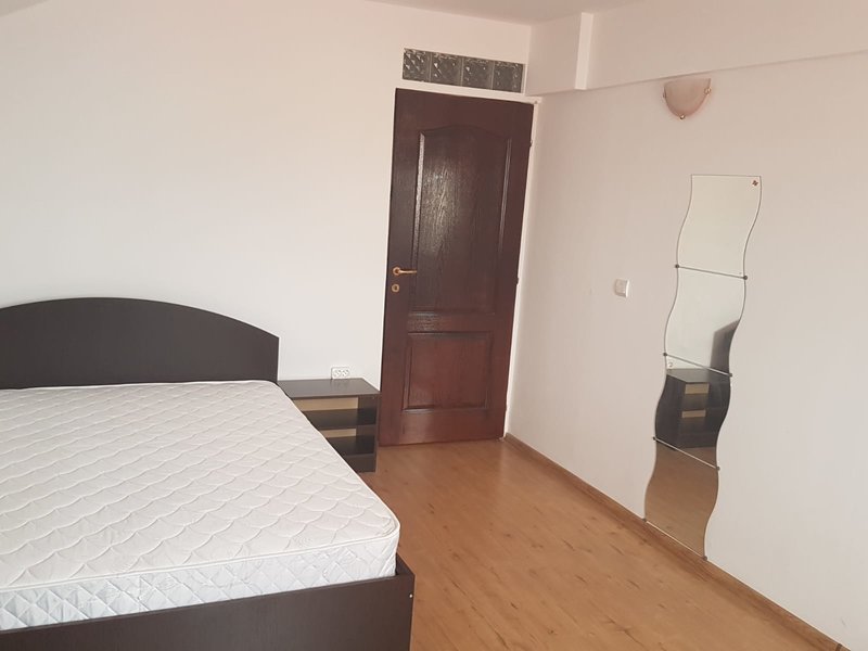 Camera de inchiriat Metrou Mihai Bravu.